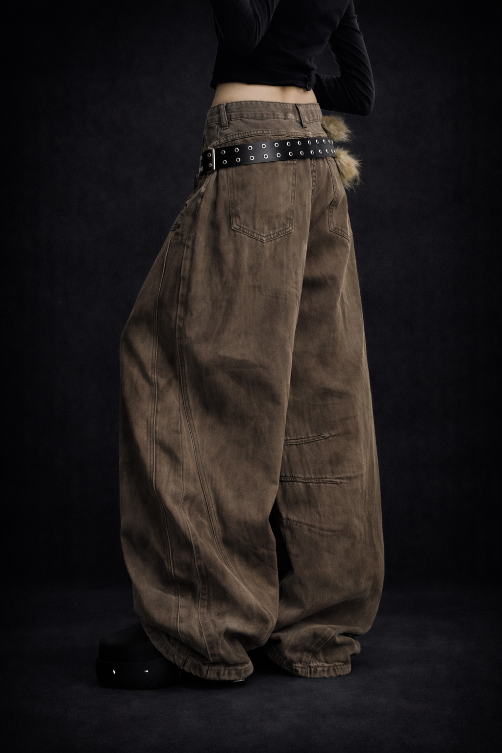 Deadstock Y2K Wide-Leg Khaki Cargo Jeans